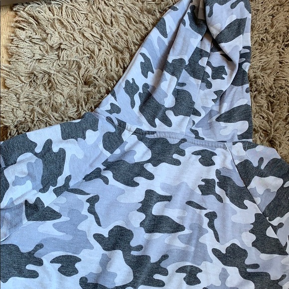 A camo sweatshirt crop top! - Picture 2 of 2